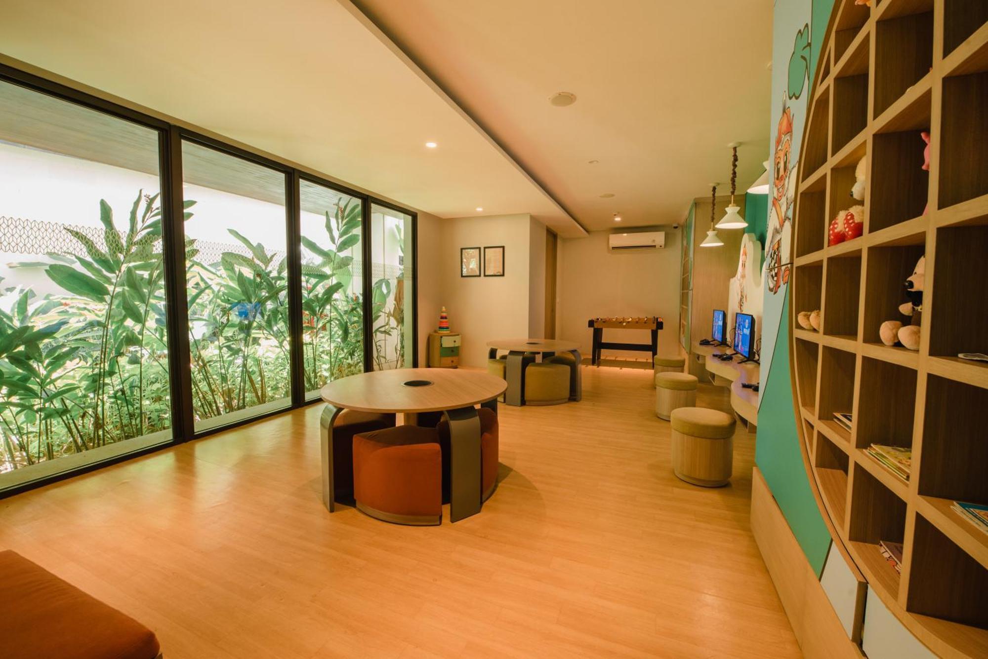 קוטה לומבוק Ramayana Suites And Resort מראה חיצוני תמונה Library